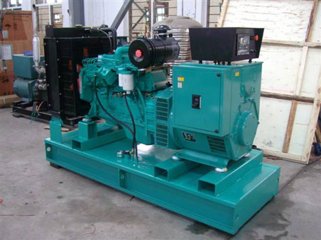海晏200kw康明斯柴油发电机组图片 海晏200kw康明斯柴油发电机组图片